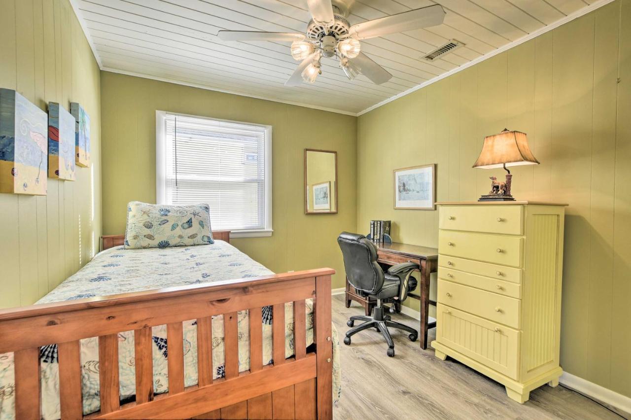 Holden Beach Family Abode - Steps To Ocean! Exterior photo